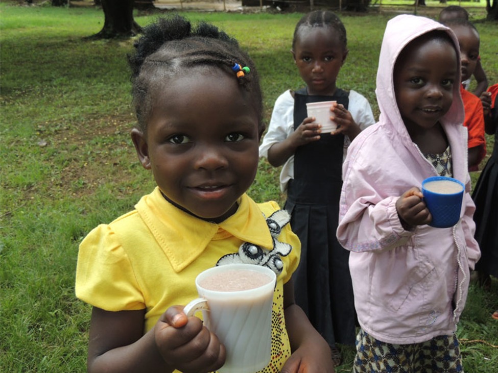 Children participating in an OGF outreach activity